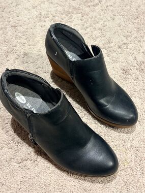 Dr. Scholl's Black Leather Wedge Booties with Wood-Tone Heel